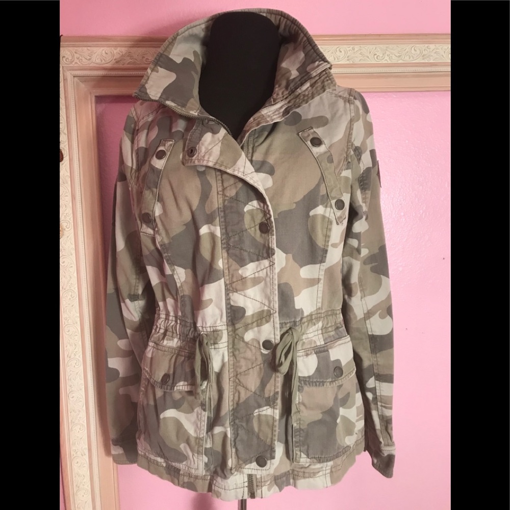 Hollister Camouflage Jacket